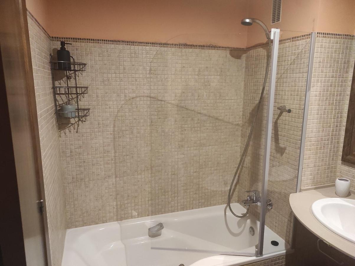 Apartamento Piso Nobel Vigo Exterior foto